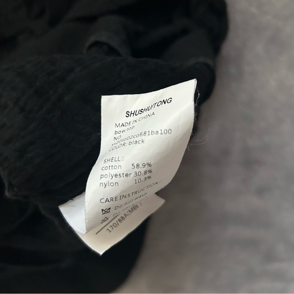 SOLD—Shushu/Tong  Bow Top in Black - Picture 4 of 6